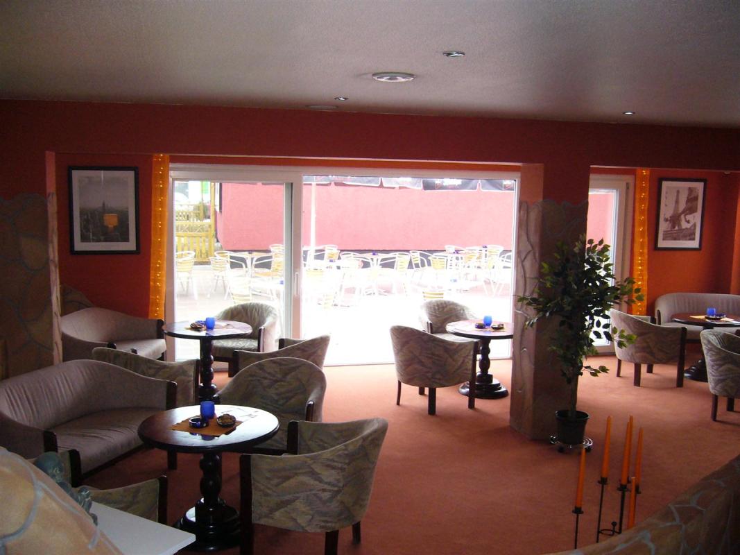 Panorama Blick in den Biergarten 