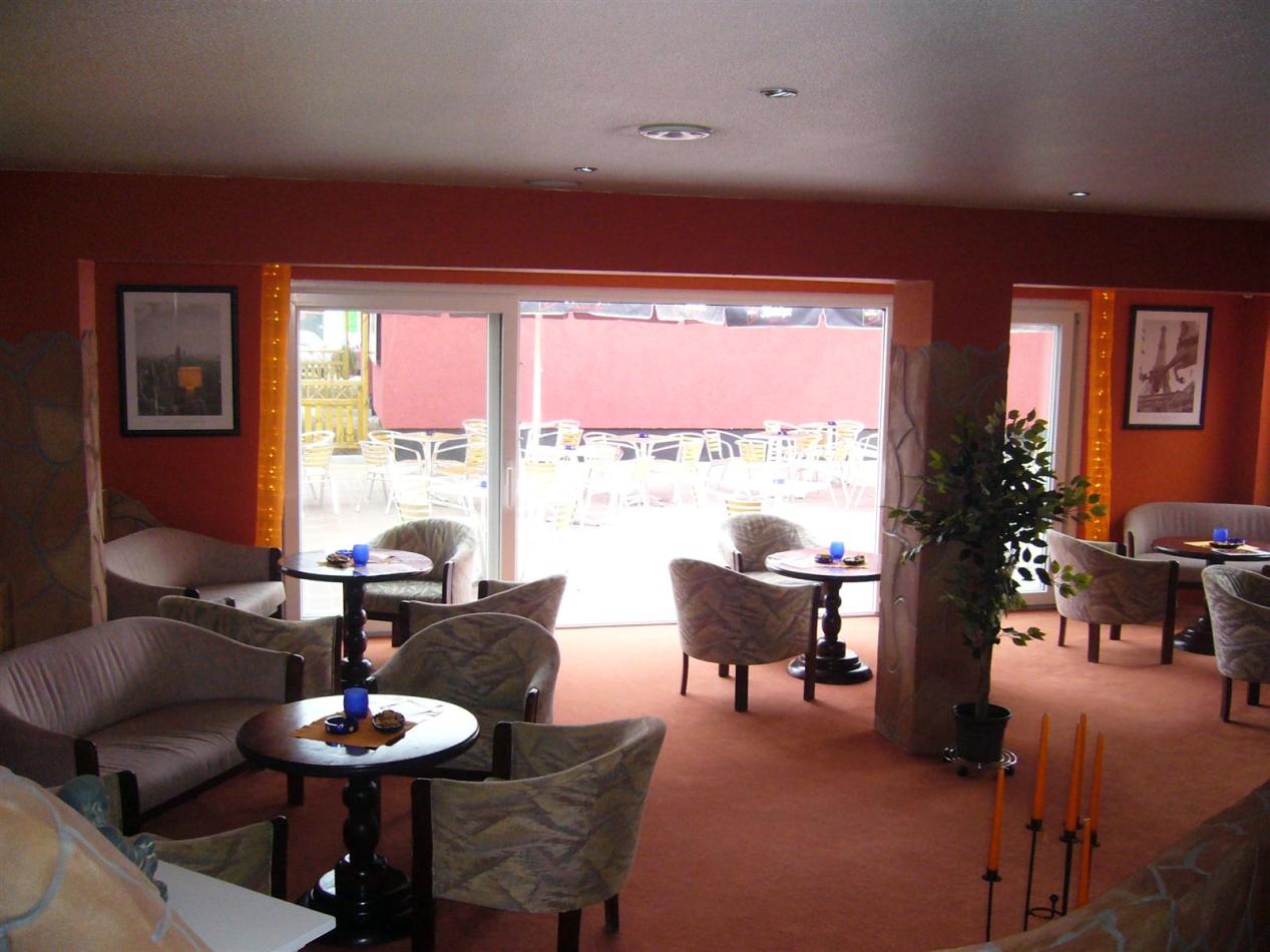 Panorama Blick in den Biergarten 